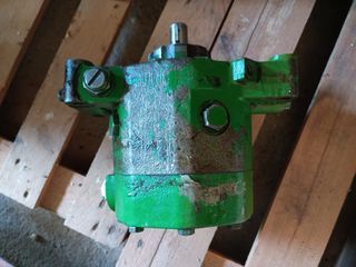 Bomba Hidráulica John Deere