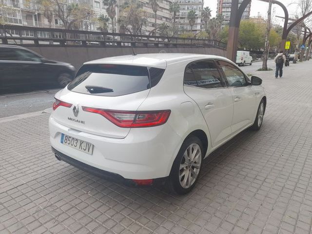 Renault Megane RENAULT Mégane Bose TCe 97KW 130 CV