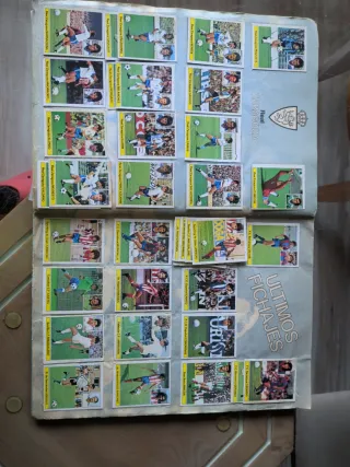 Álbum Liga 81-82 Cromos Colección con Albadalejo