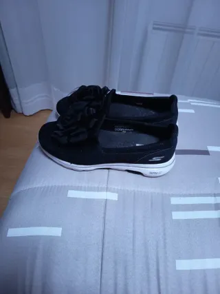 Skechers Mujer Zapatos Negros Flor