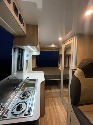 Camper con primeras marcas