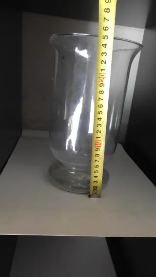 Jarrón de cristal transparente