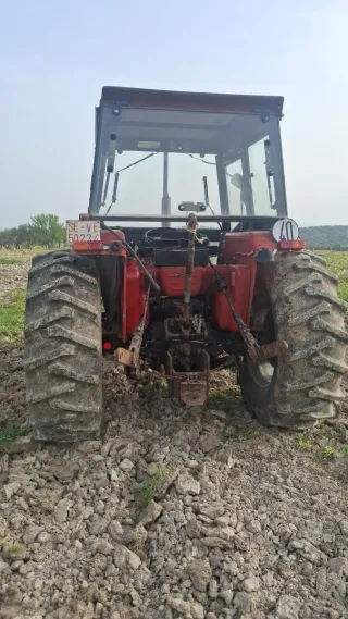 Tractor Case International 685