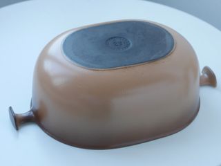 Cocotte ovalada Le Creuset Enzo Mari 29 cm