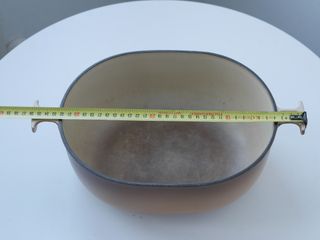 Cocotte ovalada Le Creuset Enzo Mari 29 cm