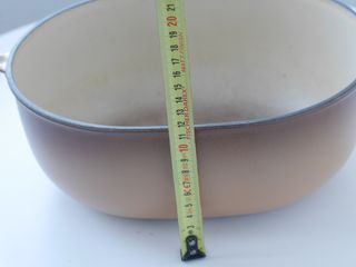 Cocotte ovalada Le Creuset Enzo Mari 29 cm