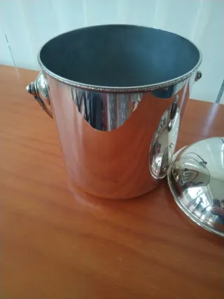 Cubitera de alpaca con tapa