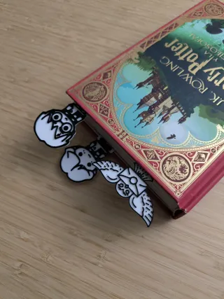 Soporte libros Harry Potter y marcapaginas regalo