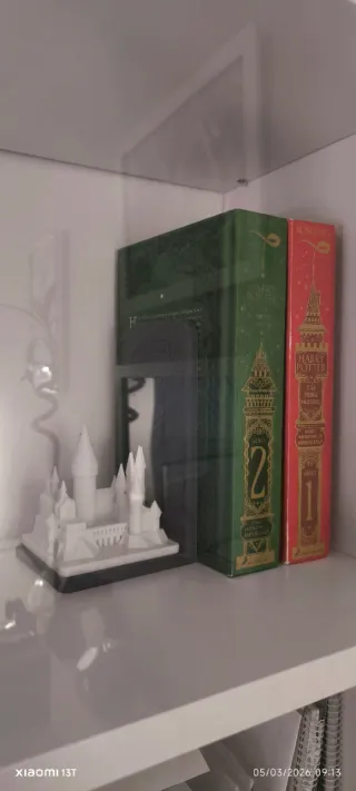 Soporte libros Harry Potter y marcapaginas regalo