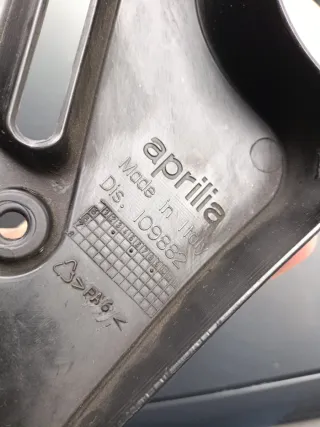 Aprilia Tuono 1000 tapa