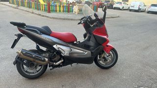 Gilera Nexus 500cc Maxi-Scooter