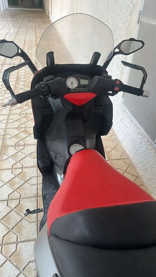 Gilera Nexus 500cc Maxi-Scooter