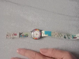 Reloj Namaste Multicolor. Muy práctico y original.