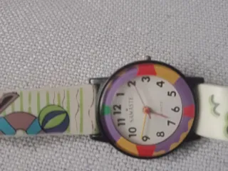Reloj Namaste Multicolor. Muy práctico y original.