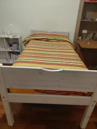 Cama, Armario y Estantería Dormitorio Flexa