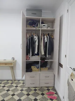 Cama, Armario y Estantería Dormitorio Flexa