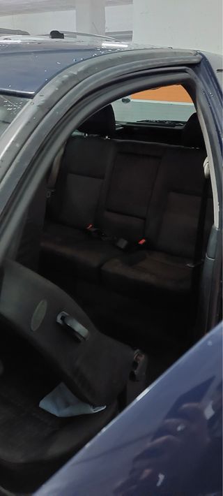 Volkswagen Golf 2000