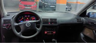 Volkswagen Golf 2000