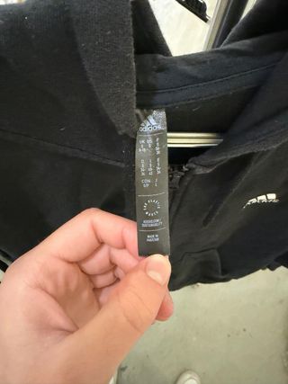 Felpa Adidas con zip e strisce