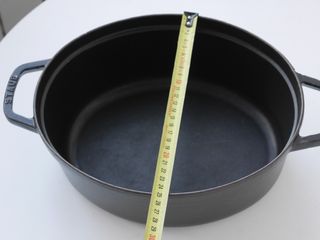 Cocotte ovalada hierro fundido STAUB 30 cm