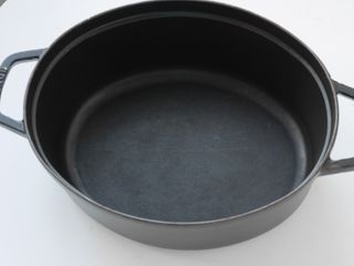 Cocotte ovalada hierro fundido STAUB 30 cm