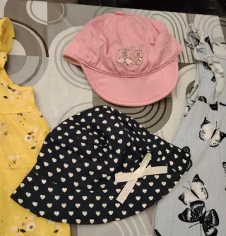 Lotto estivo neonata