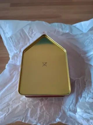 Scatola Latta Yves Rocher Natale Casa Rossa