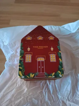 Scatola Latta Yves Rocher Natale Casa Rossa