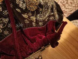 Bolso de fiesta bordado