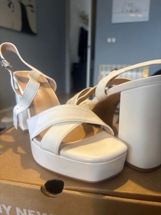 Zapatos de tacón blancos plataforma