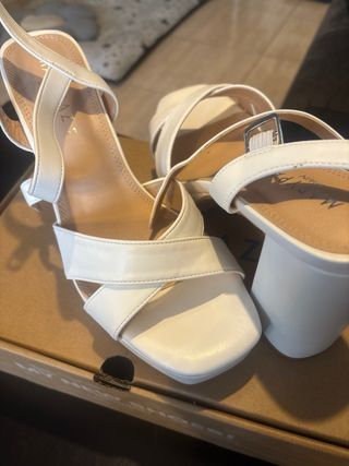 Zapatos de tacón blancos plataforma