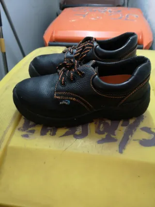 Zapatos de seguridad negros