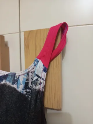 Bañador Arena niña estampado grafiti