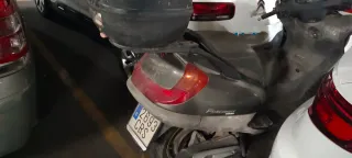 Honda Foresight gris