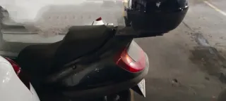 Honda Foresight gris