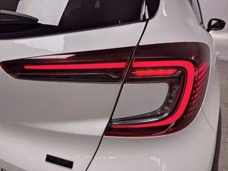 RENAULT Captur E-TECH  Techno Fast Track 105kW