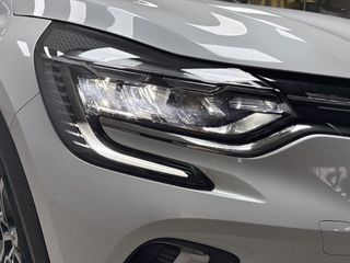 RENAULT Captur E-TECH  Techno Fast Track 105kW