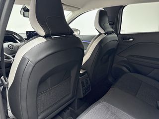 RENAULT Captur E-TECH  Techno Fast Track 105kW