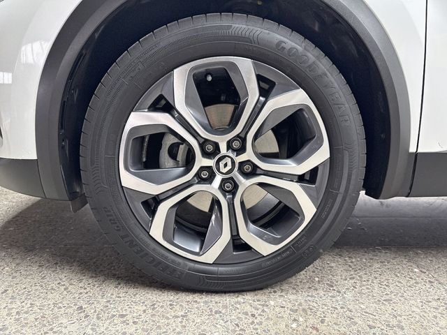 RENAULT Captur E-TECH  Techno Fast Track 105kW