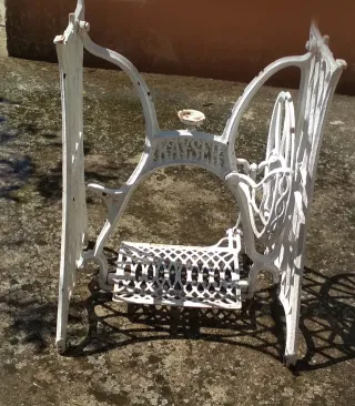 Base Máquina de Coser Kayser Antigua