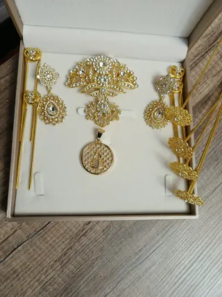 Aderezo de fallera en oro a estrenar