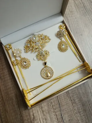 Aderezo de fallera en oro a estrenar