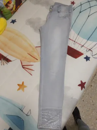 Pantalón Colombiano Gris con Pedrería