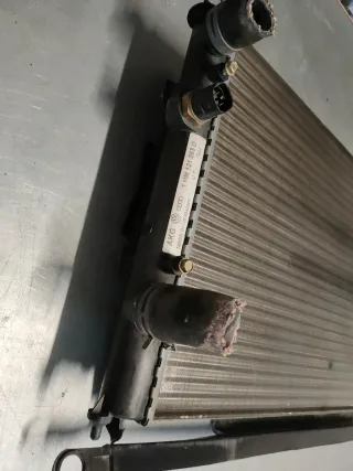 RADIADOR AGUA REFRIGERACION GRUPO VAG 1HM121253D