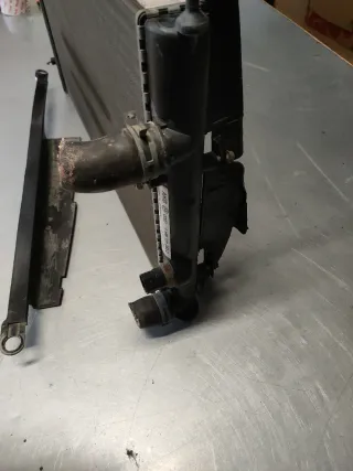 RADIADOR AGUA REFRIGERACION GRUPO VAG 1HM121253D