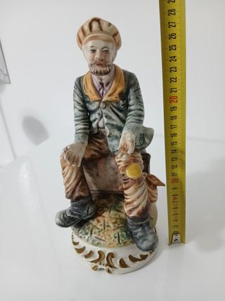 Statua Porcellana Capodimonte Il Vagabondo