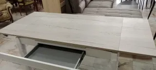 Mesa extensible con superficie laminada Menta