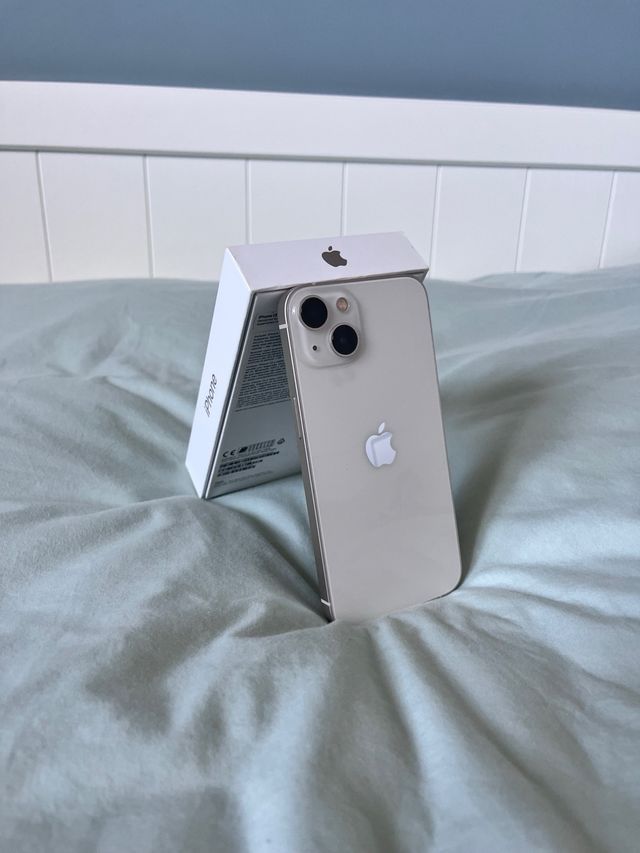 iPhone 13 128GB. Blanco.  Batería nueva.