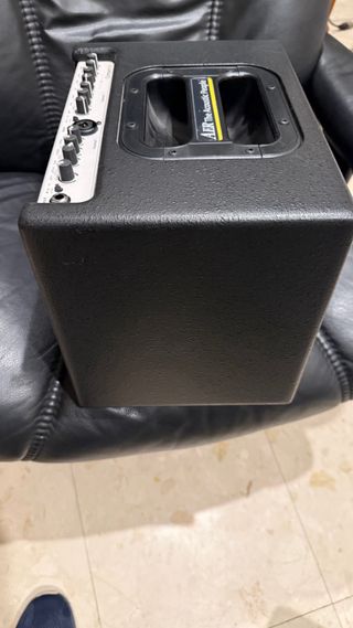 Amplificador AER Compact 60, sin uso.