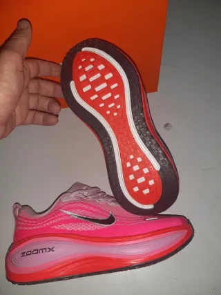 Zapatillas Nike ZoomX Mujer Rosa y Rojo